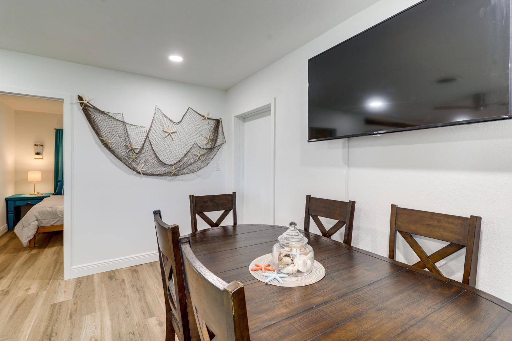 Pet-Friendly Cocoa Beach Home Walk To Beach! Bagian luar foto