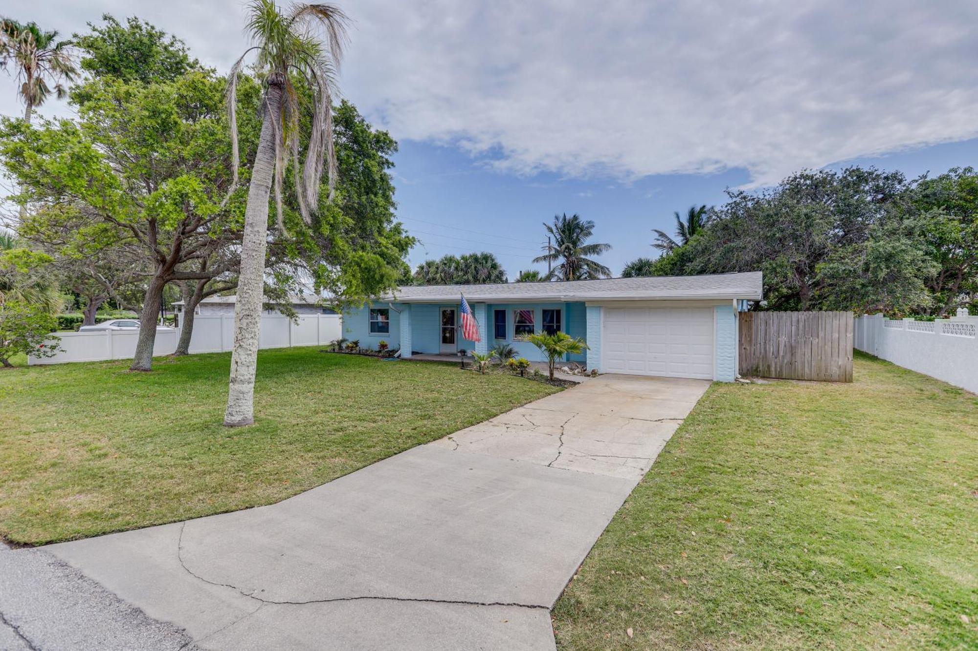 Pet-Friendly Cocoa Beach Home Walk To Beach! Bagian luar foto