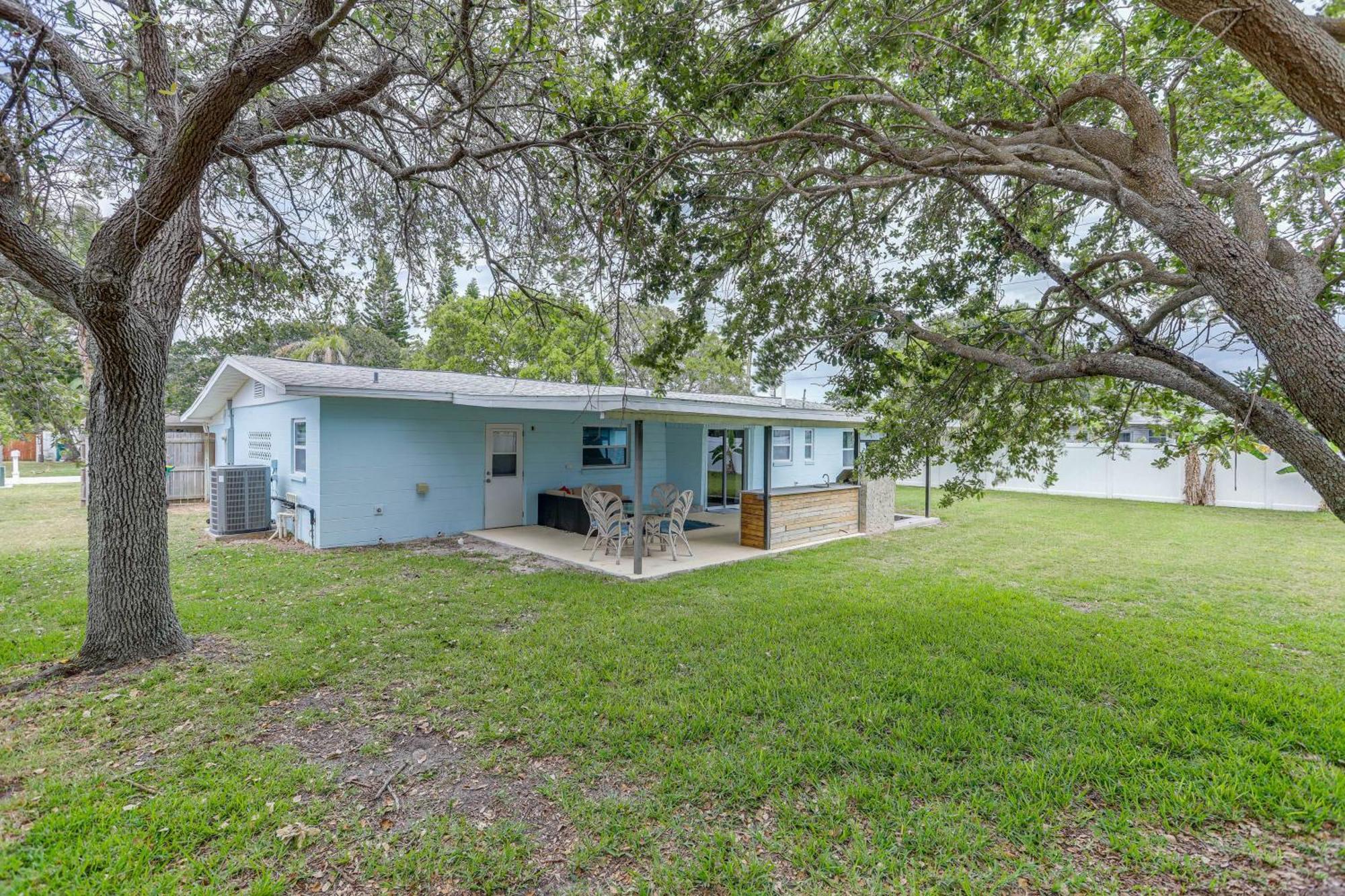 Pet-Friendly Cocoa Beach Home Walk To Beach! Bagian luar foto
