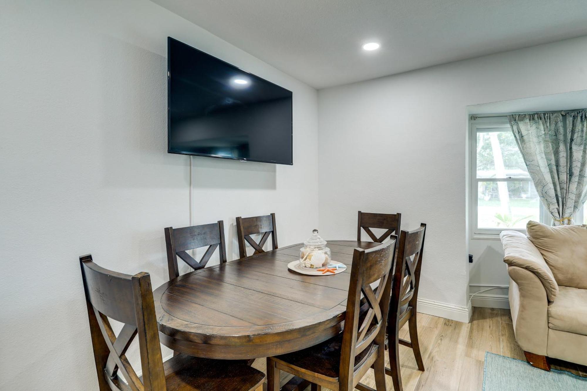 Pet-Friendly Cocoa Beach Home Walk To Beach! Bagian luar foto